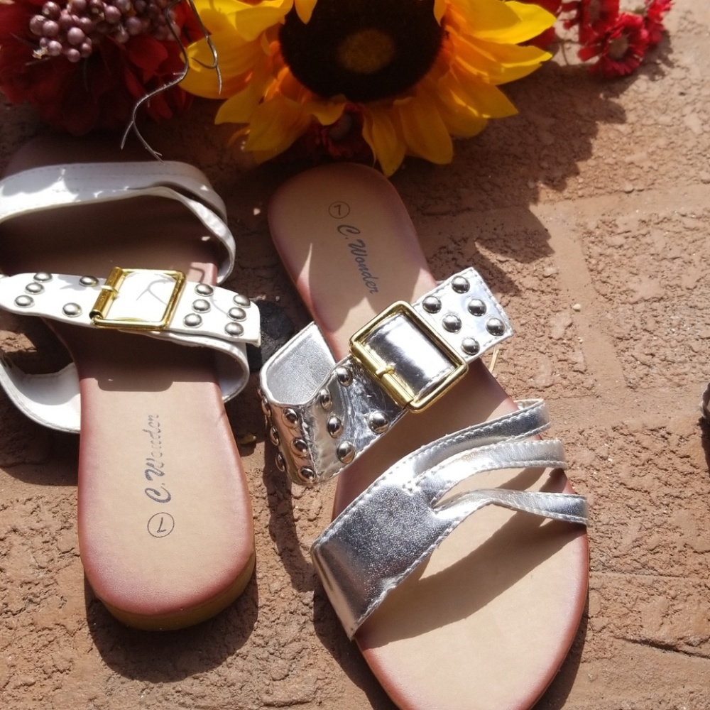 Sandals - Picture 3 of 3